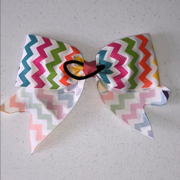 🎀 Bow - Multi-Colored Chevron - Picture 2 of 3